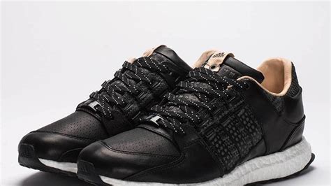 Buy Avenue x EQT Support 93/16 'Black' .